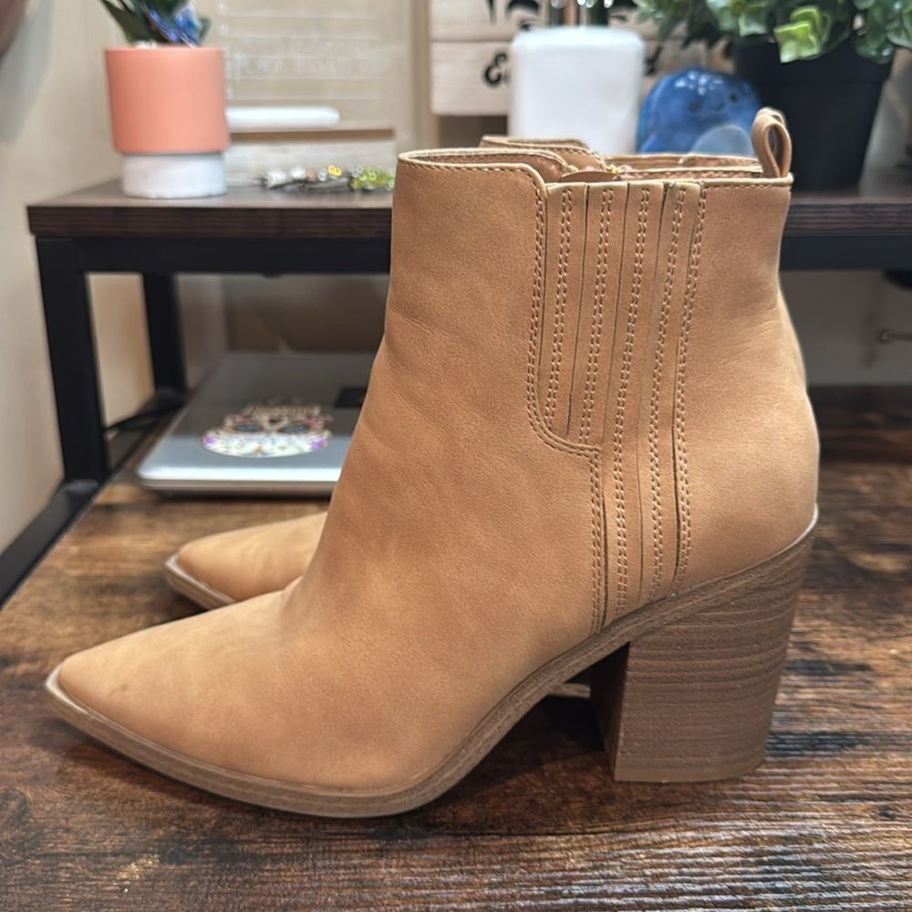 Universal Thread‎ Tan western Bootie size 8 - Picture 2 of 12